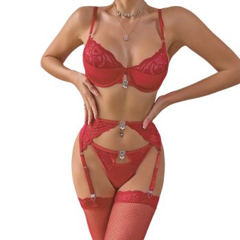 Ensemble de lingerie rouge sexy 4 pièces avec dentelle, string, porte-jarretelles et bas assortis.